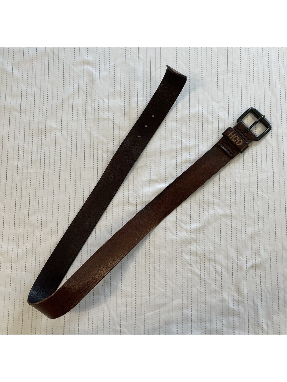 Hollister Mens Brown Genuine Leather Embossed Logo Belt Size Medium 32 in